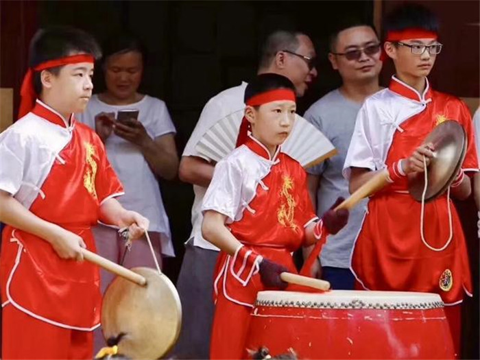 端午佳節(jié)傳統(tǒng)習(xí)俗你還記得多少?我們這代可不能丟了老規(guī)矩 端午佳節(jié)傳統(tǒng)習(xí)俗你還記得多少?我們這代可不能丟了老規(guī)矩